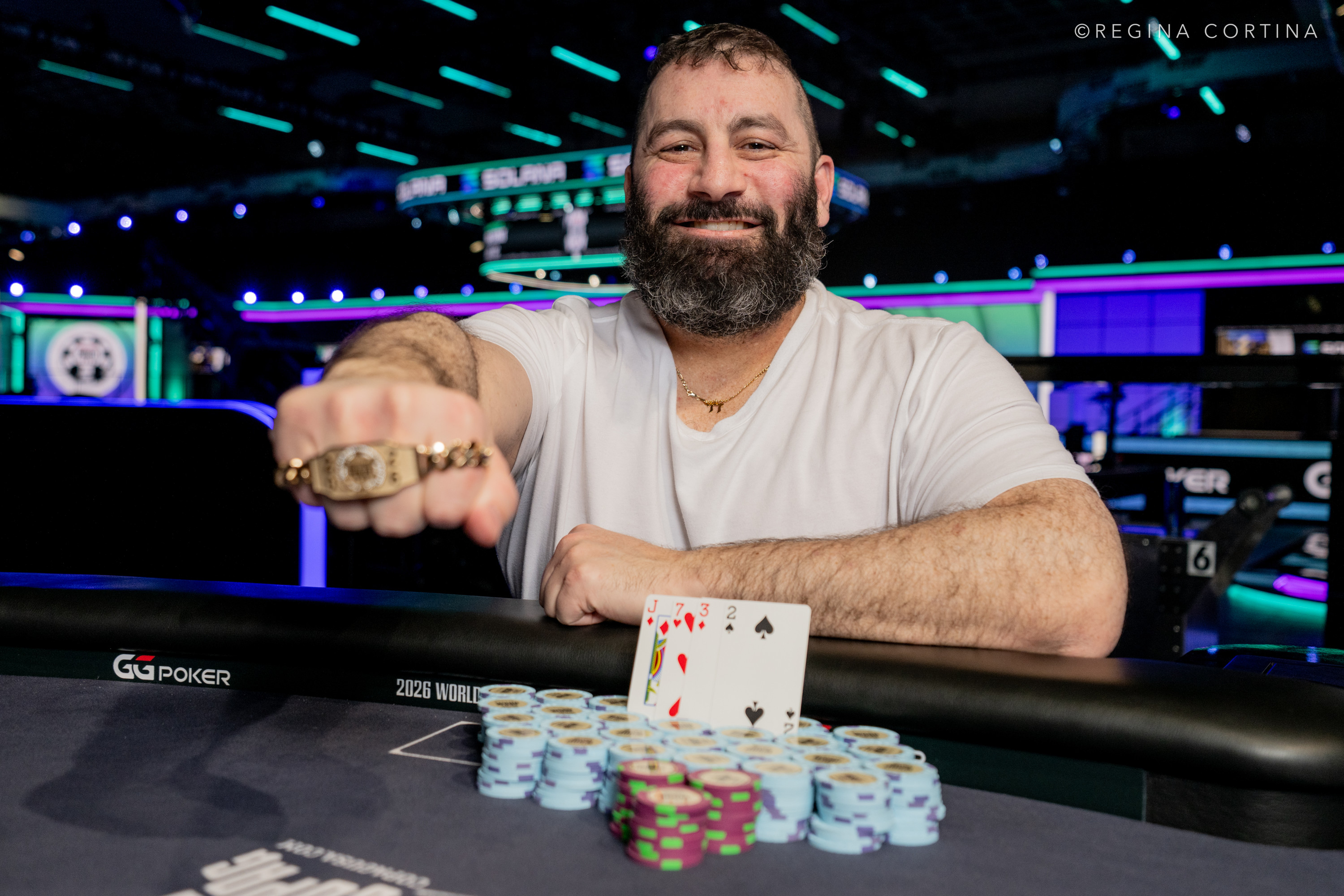 AG真人 - 「双面牌桌」的疯狂：Justin Fawcett 如何在 WSOP 赢得唯一双底池锦标赛 - AG视讯